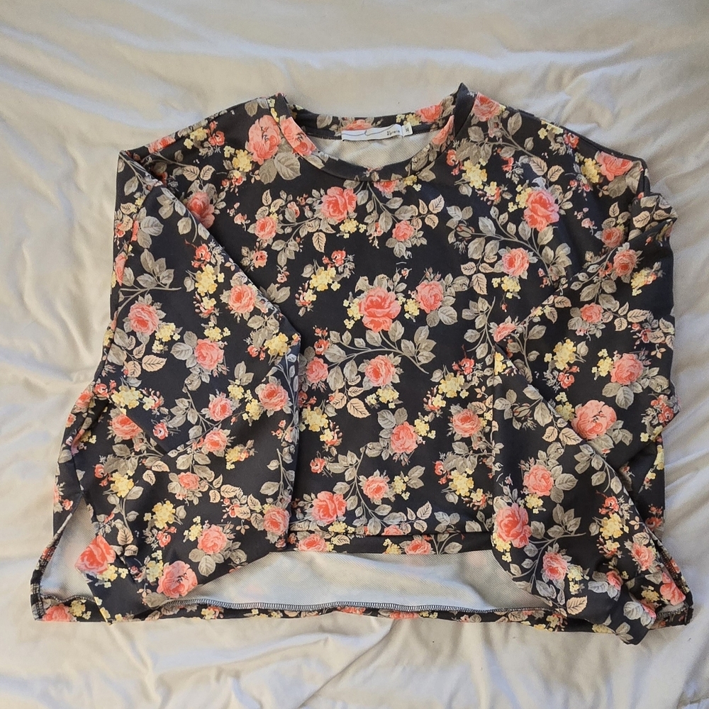 By egreis floral active set